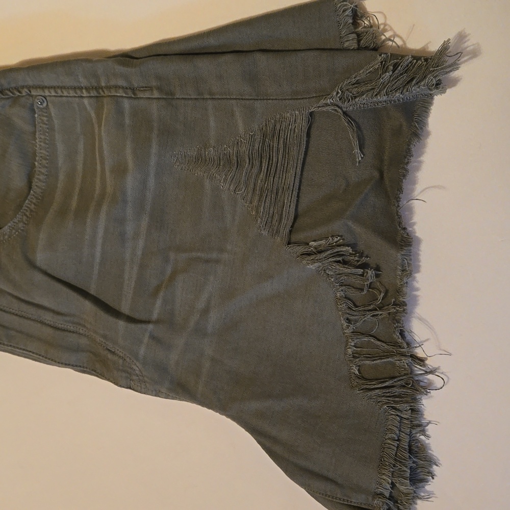 American Eagle Mom Short - NWT - Picture 5 of 5